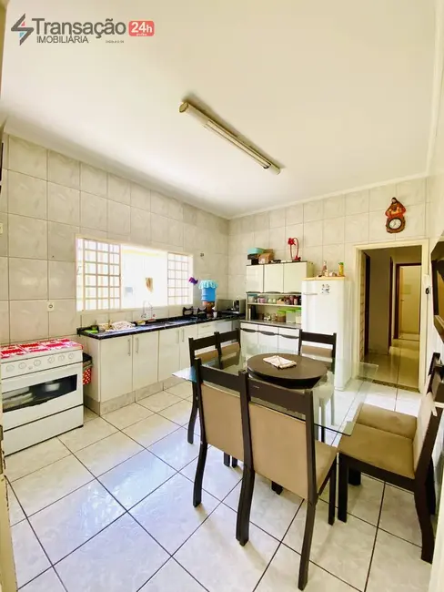 Foto 3 de Casa com 3 quartos à venda, 161m2 em Jardim Luiza II, Franca - SP