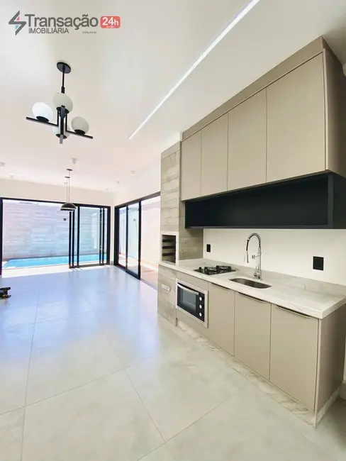 Foto 5 de Casa com 3 quartos à venda, 217m2 em Parque Universitário, Franca - SP