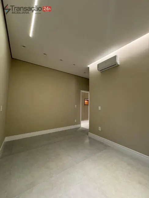 Foto 6 de Casa com 3 quartos à venda, 360m2 em Villa Piemonte I, Franca - SP