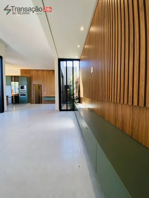 Foto 7 de Casa com 4 quartos à venda, 227m2 em Parque Universitário, Franca - SP