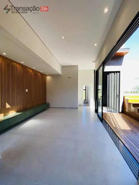 Foto 8 de Casa com 4 quartos à venda, 227m2 em Parque Universitário, Franca - SP