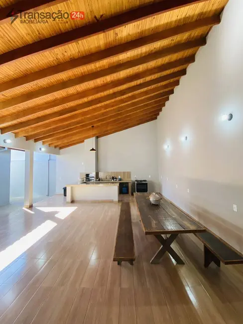 Foto 1 de Casa com 3 quartos à venda, 200m2 em Parque Franville, Franca - SP