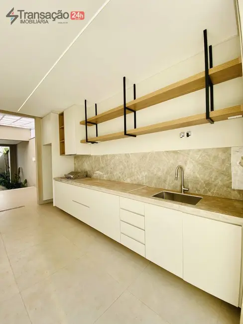 Foto 4 de Casa com 3 quartos à venda, 275m2 em Franca - SP