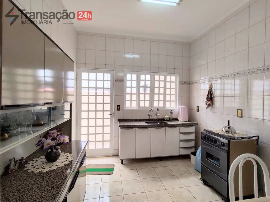 Foto 8 de Casa com 3 quartos à venda, 200m2 em Residencial Jardim Vera Cruz, Franca - SP