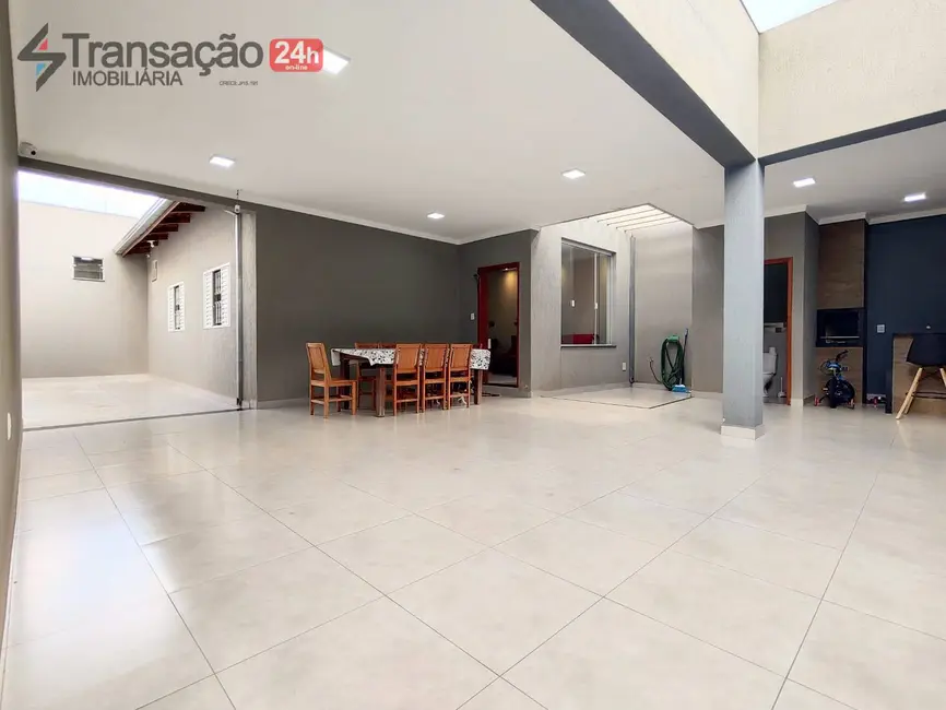 Foto 1 de Casa com 3 quartos à venda, 200m2 em Residencial Jardim Vera Cruz, Franca - SP