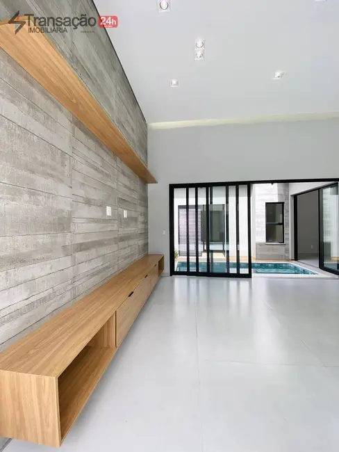 Casa com 3 quartos à venda, 200m2 em Esplanada Primo Meneghetti II, Franca - SP - imagem 3 Foto 3 de Casa com 3 quartos à venda, 200m2 em Esplanada Primo Meneghetti II, Franca - SP