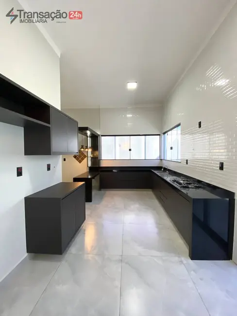 Casa com 3 quartos à venda, 135m2 em Residencial São Jerônimo, Franca - SP - imagem 4 Foto 4 de Casa com 3 quartos à venda, 135m2 em Residencial São Jerônimo, Franca - SP