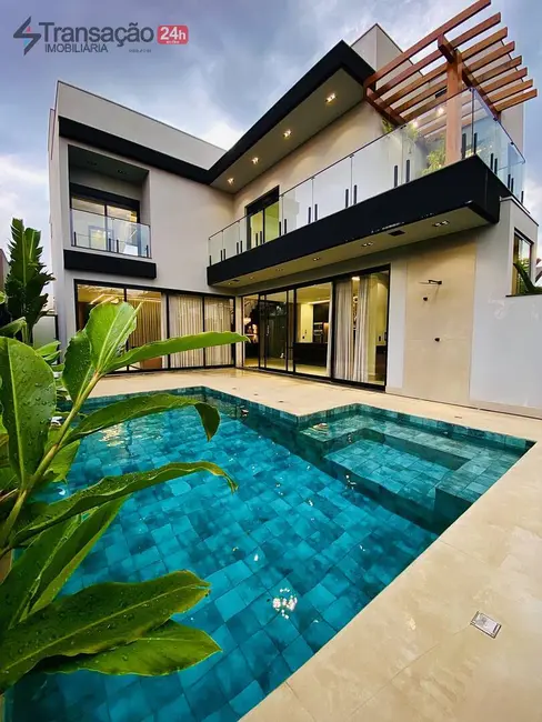 Foto 1 de Casa com 3 quartos à venda, 270m2 em Parque Franville, Franca - SP