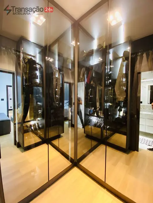 Casa com 3 quartos à venda, 270m2 em Parque Franville, Franca - SP - imagem 5 Foto 5 de Casa com 3 quartos à venda, 270m2 em Parque Franville, Franca - SP