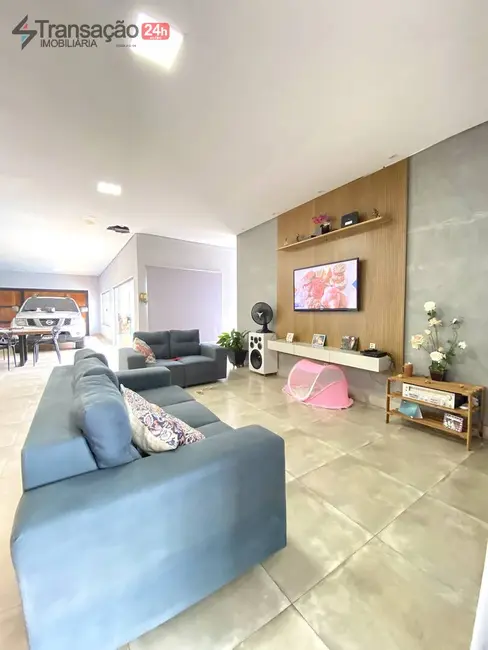 Foto 2 de Chácara com 3 quartos à venda, 200m2 em Jardim Pulicano, Franca - SP