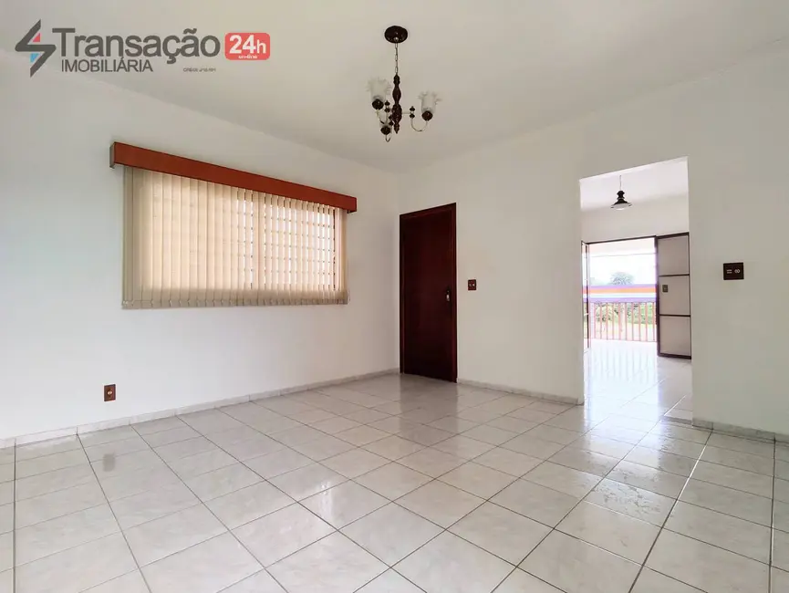 Foto 4 de Casa com 4 quartos à venda, 250m2 em Jardim Alvorada, Franca - SP