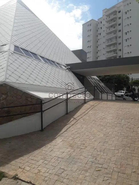 Foto 2 de Prédio Inteiro para alugar, 750m2 em Sao Jose Do Rio Preto - SP