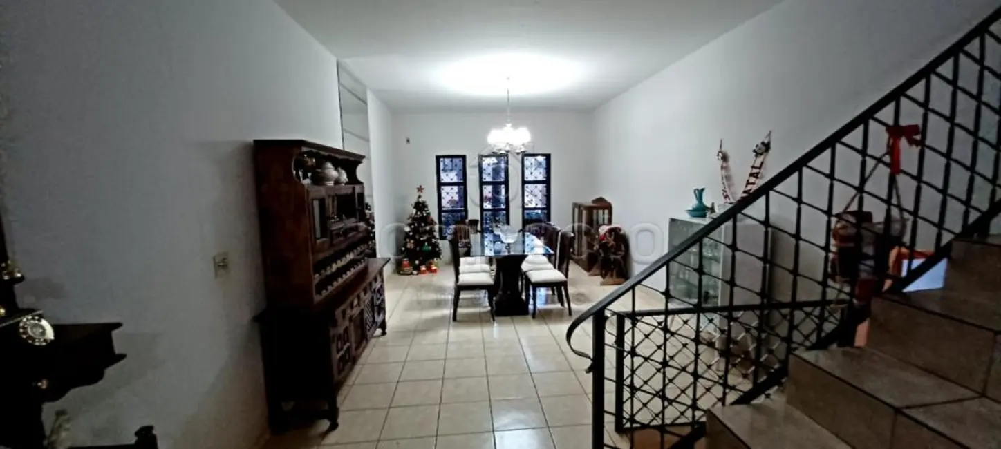 Foto 2 de Sobrado com 3 quartos à venda, 309m2 em Sao Jose Do Rio Preto - SP