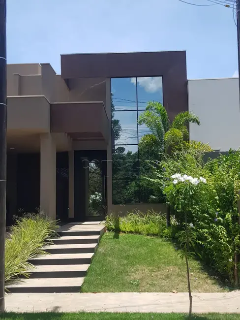 Foto 2 de Casa de Condomínio com 4 quartos à venda, 240m2 em Sao Jose Do Rio Preto - SP