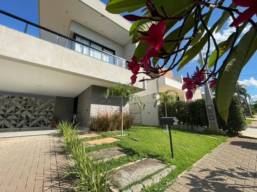 Foto 2 de Casa de Condomínio com 4 quartos à venda, 390m2 em Sao Jose Do Rio Preto - SP