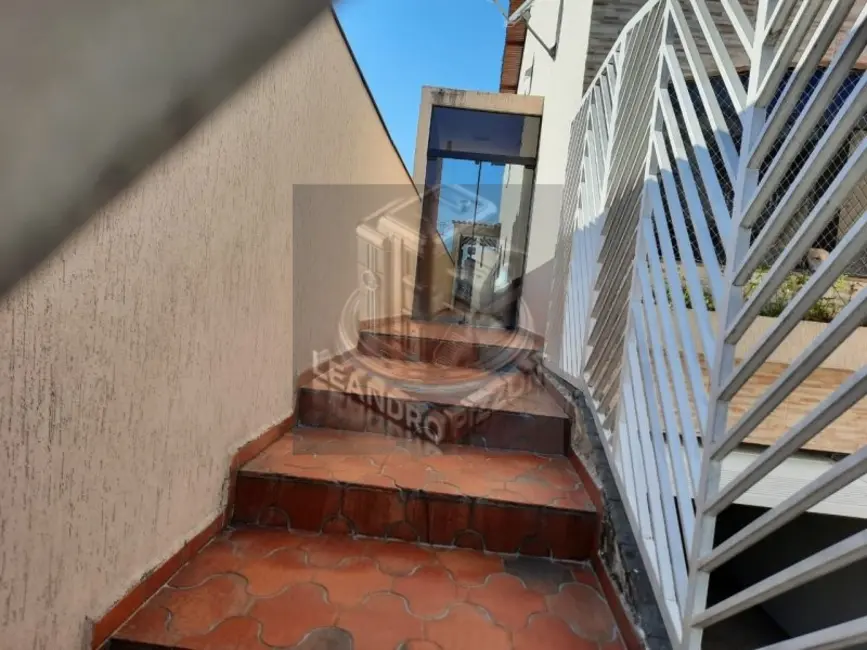 Sobrado com 2 quartos à venda, 225m2 em Jardim Nice, São Paulo - SP - imagem 3 Foto 3 de Sobrado com 2 quartos à venda, 225m2 em Jardim Nice, São Paulo - SP