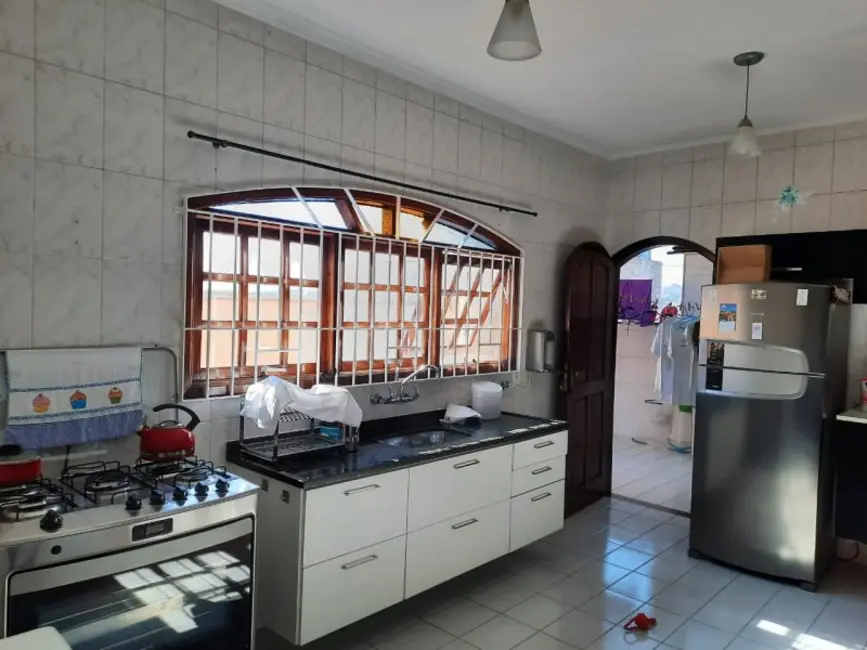 Foto 9 de Sobrado com 2 quartos à venda, 225m2 em Jardim Nice, São Paulo - SP