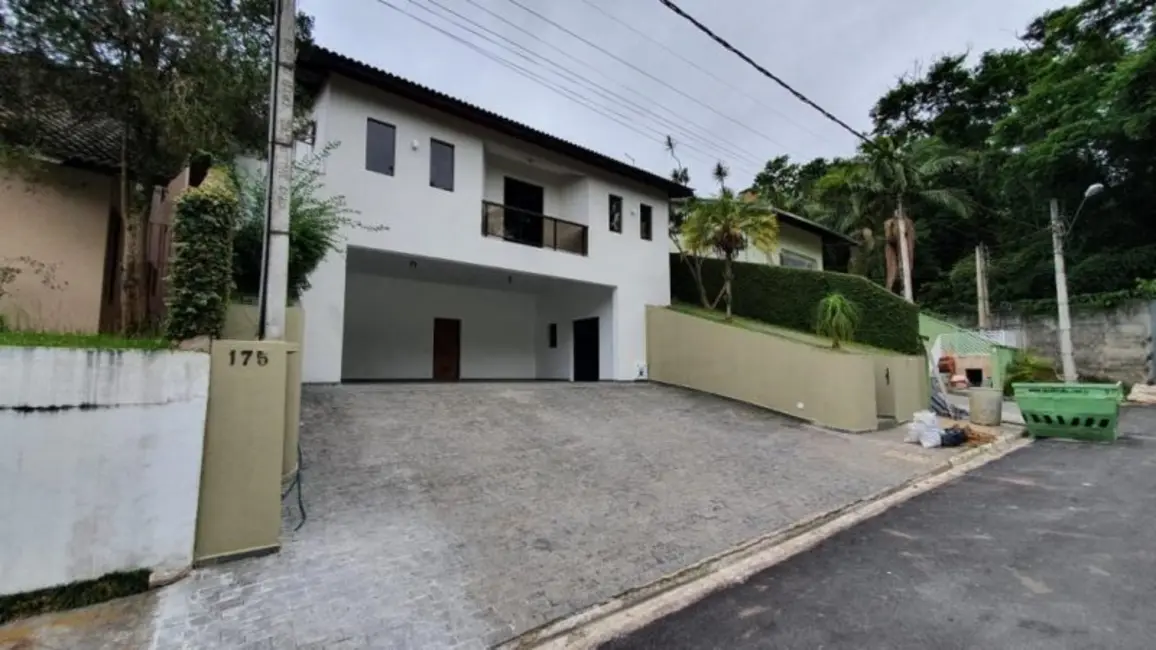 Foto 1 de Casa de Condomínio com 3 quartos para alugar, 187m2 em Arujá Country Club, Aruja - SP