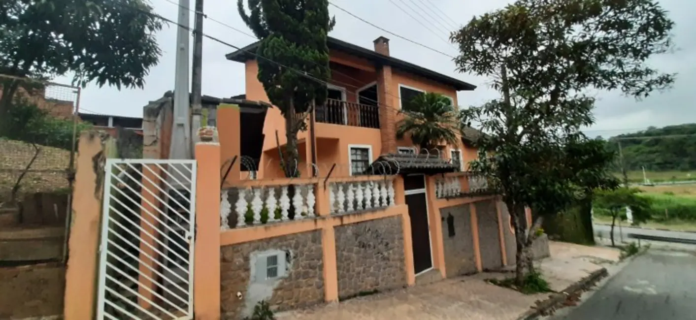 Foto 3 de Casa com 5 quartos à venda, 650m2 em Jordanópolis, Aruja - SP