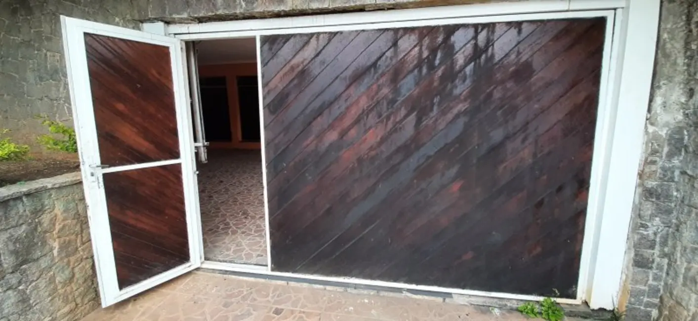 Foto 9 de Casa com 5 quartos à venda, 650m2 em Jordanópolis, Aruja - SP