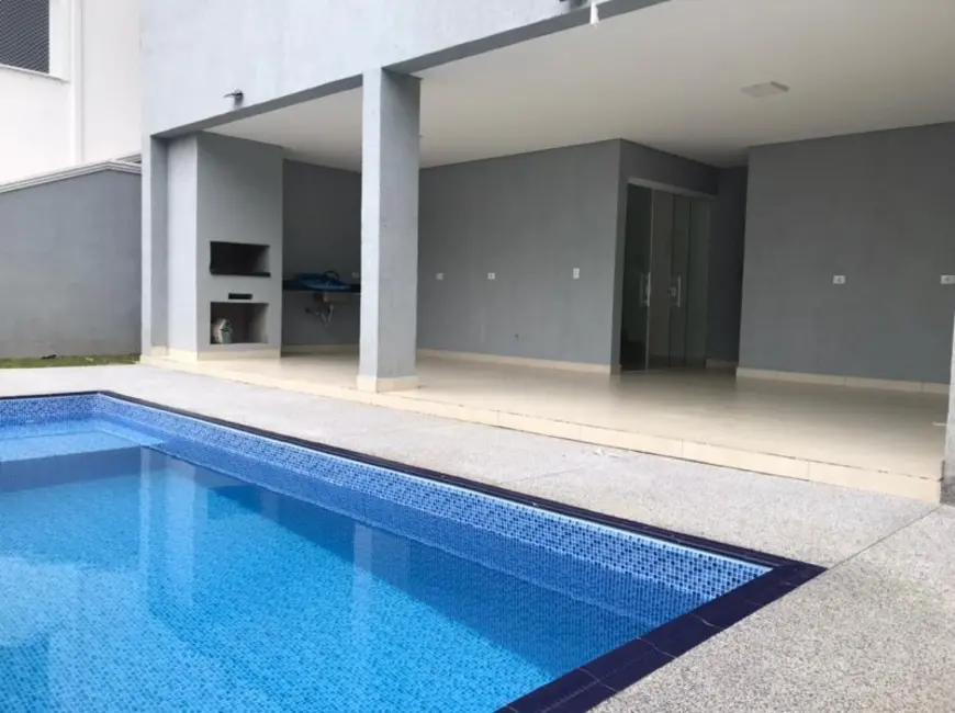 Foto 1 de Casa com 5 quartos à venda, 430m2 em Jardim Fazenda Rincão, Aruja - SP