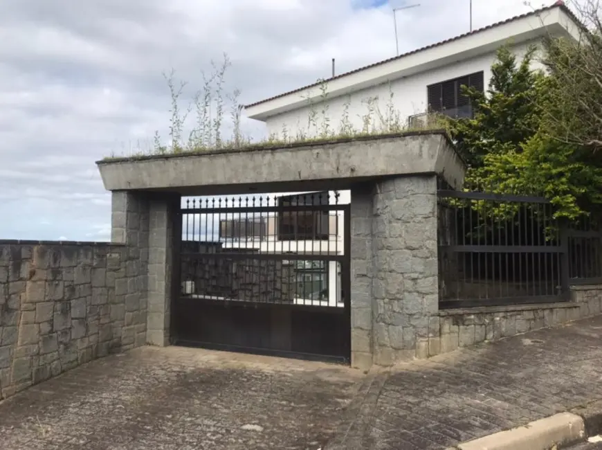 Foto 4 de Casa com 4 quartos para alugar, 520m2 em Jardim Limoeiro, Aruja - SP