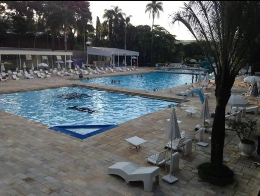 Foto 6 de Casa com 4 quartos para alugar, 520m2 em Jardim Limoeiro, Aruja - SP