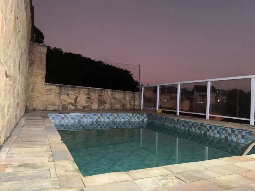 Foto 4 de Casa com 4 quartos à venda, 273m2 em Arujá Country Club, Itaquaquecetuba - SP