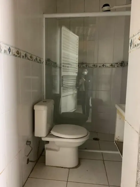 Foto 2 de Casa com 4 quartos à venda, 273m2 em Arujá Country Club, Itaquaquecetuba - SP