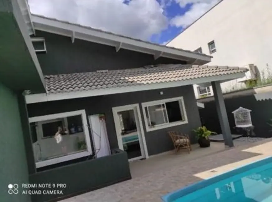 Foto 1 de Casa com 5 quartos à venda, 450m2 em Aruja - SP