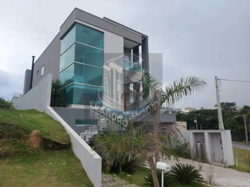 Foto 1 de Casa de Condomínio com 4 quartos à venda, 350m2 em Parque Residencial Itapeti, Mogi Das Cruzes - SP