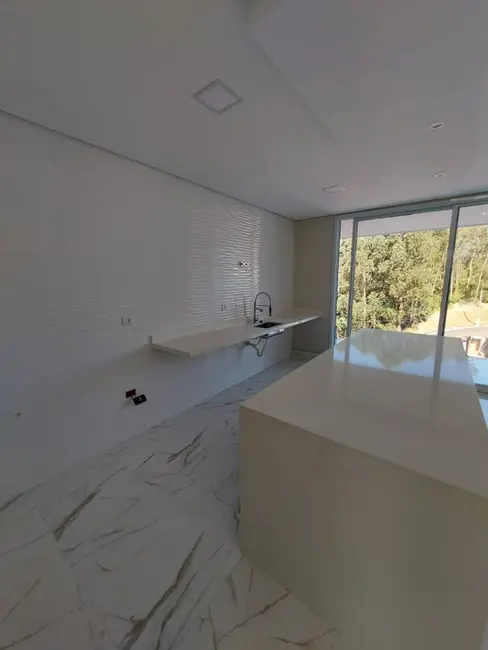 Foto 7 de Casa com 4 quartos à venda, 310m2 em Jardim Fazenda Rincão, Aruja - SP