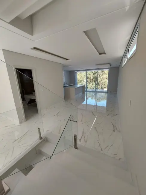 Foto 6 de Casa com 4 quartos à venda, 310m2 em Jardim Fazenda Rincão, Aruja - SP