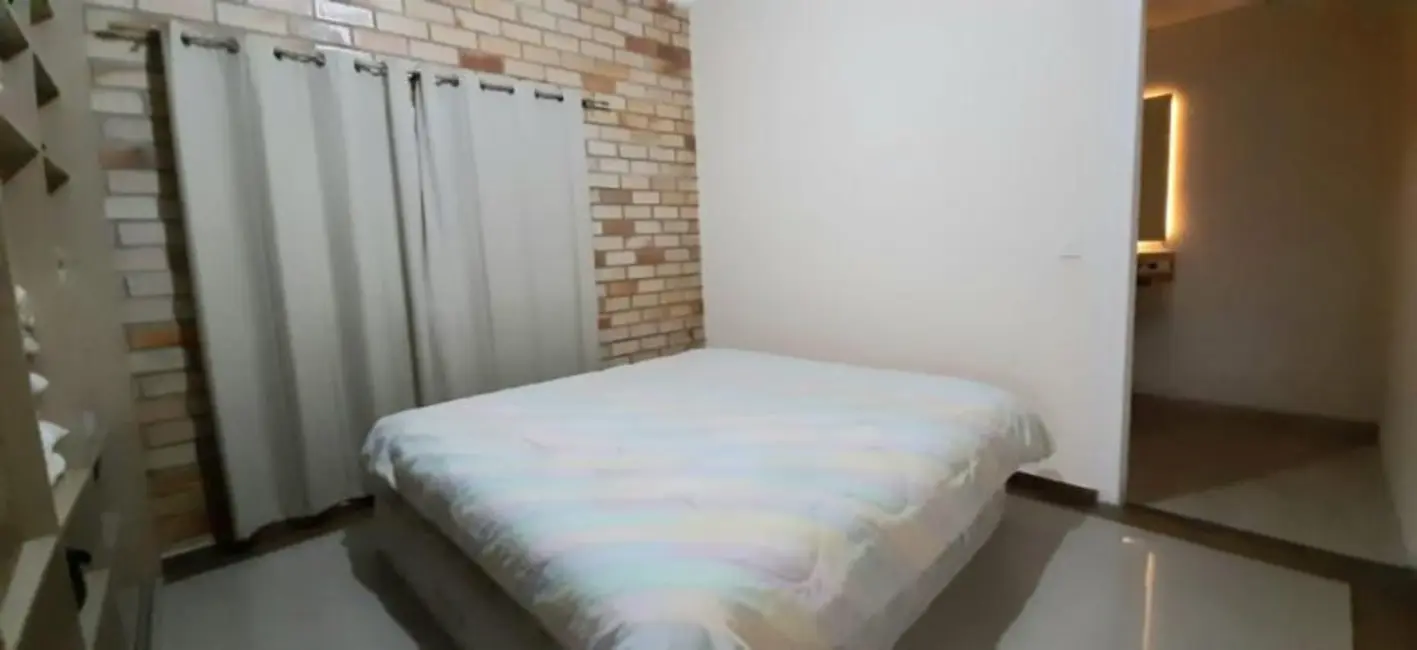 Foto 6 de Casa com 3 quartos à venda, 230m2 em Arujá Country Club, Itaquaquecetuba - SP