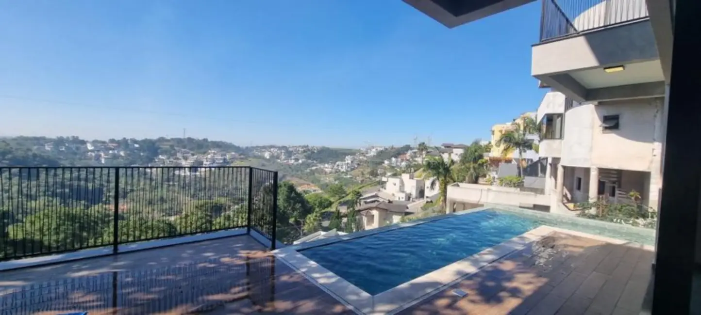 Foto 1 de Casa com 4 quartos para alugar, 336m2 em Aruja - SP