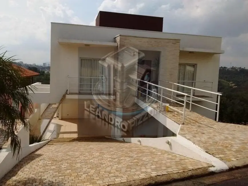 Foto 2 de Casa de Condomínio com 3 quartos à venda, 320m2 em Aruja - SP