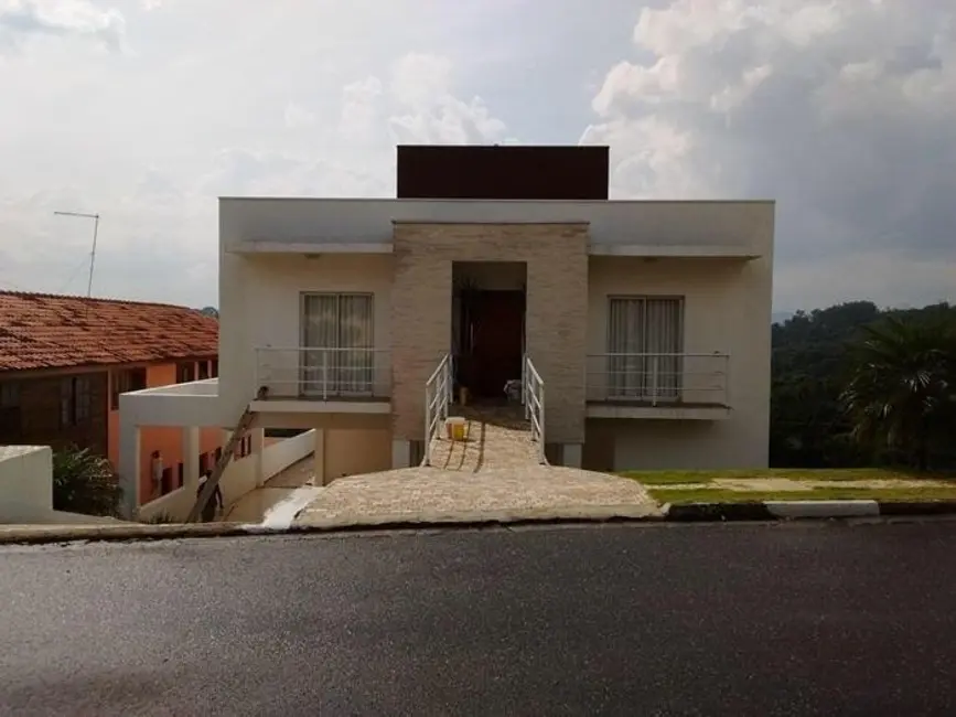 Foto 4 de Casa de Condomínio com 3 quartos à venda, 320m2 em Aruja - SP