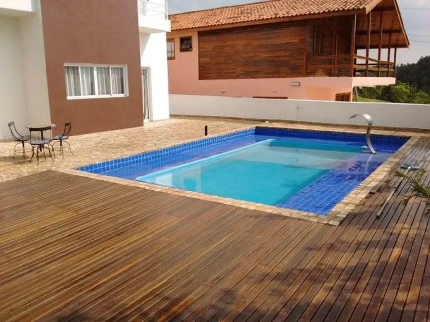 Foto 4 de Casa de Condomínio com 3 quartos para alugar, 320m2 em Aruja - SP