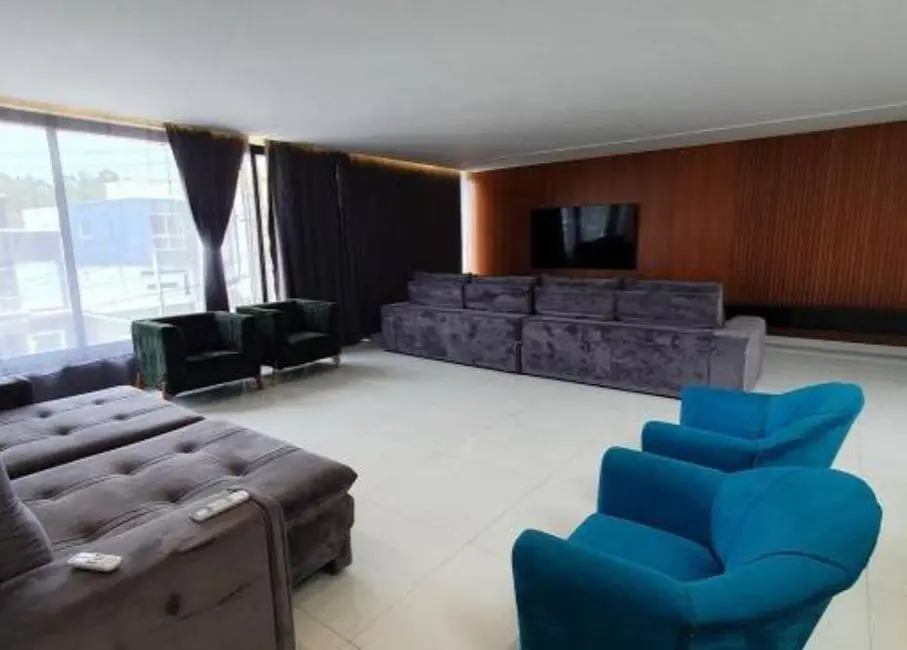 Casa com 3 quartos para alugar, 293m2 em Jardim Rincão, Aruja - SP - imagem 7 Foto 7 de Casa com 3 quartos para alugar, 293m2 em Jardim Rincão, Aruja - SP