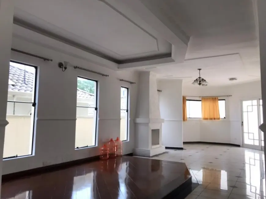 Foto 3 de Casa com 4 quartos para alugar, 280m2 em Jardim Fazenda Rincão, Aruja - SP