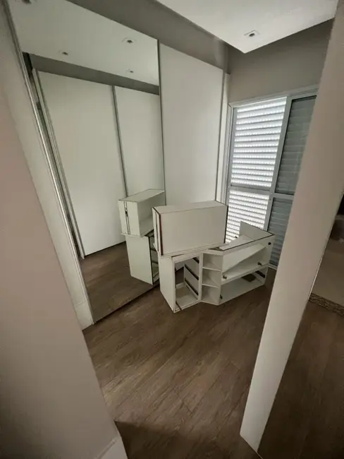 Foto 9 de Casa com 3 quartos para alugar, 200m2 em Jardim Limoeiro, Aruja - SP