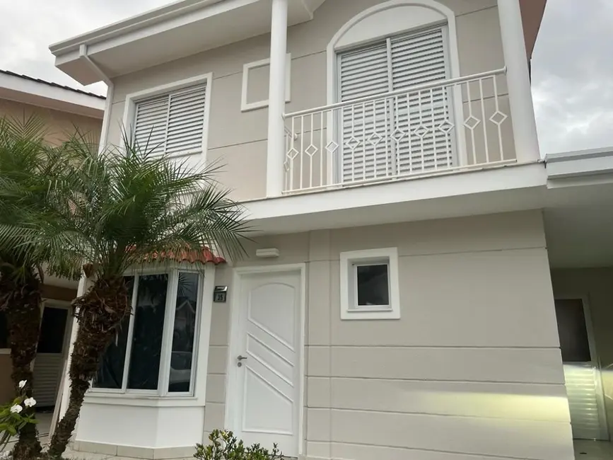 Foto 1 de Casa com 3 quartos para alugar, 200m2 em Jardim Limoeiro, Aruja - SP