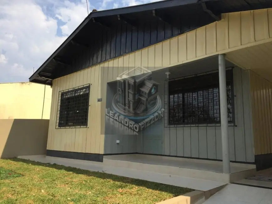 Casa com 3 quartos à venda, 280m2 em Vila Larsen 1, Londrina - PR - imagem 3 Foto 3 de Casa com 3 quartos à venda, 280m2 em Vila Larsen 1, Londrina - PR
