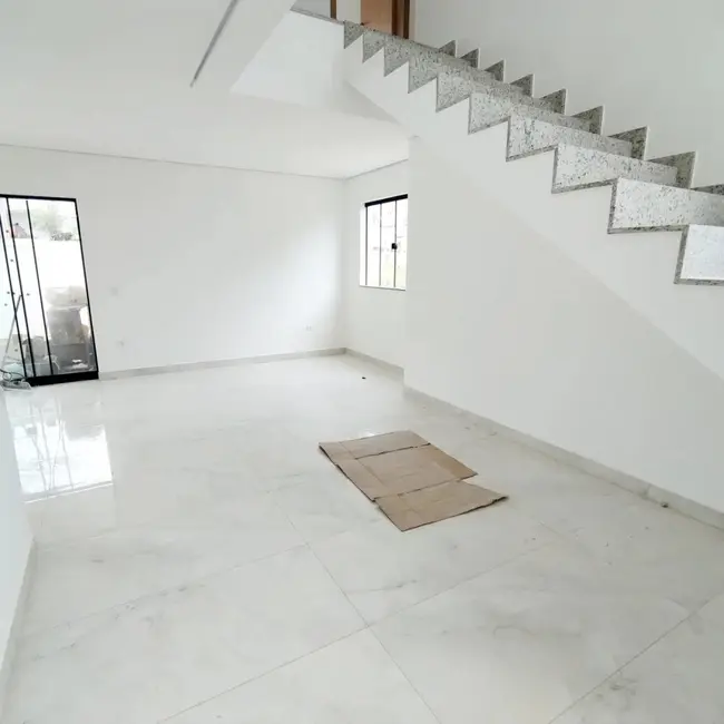 Foto 8 de Casa com 4 quartos à venda, 317m2 em Conjunto Habitacional Alexandre Urbanas, Londrina - PR