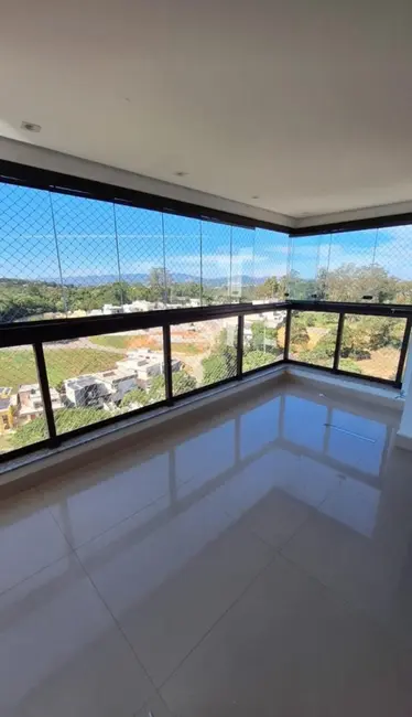 Apartamento com 3 quartos para alugar, 193m2 em Jardim Limoeiro, Aruja - SP - imagem 5 Foto 5 de Apartamento com 3 quartos para alugar, 193m2 em Jardim Limoeiro, Aruja - SP