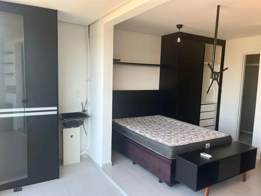 Apartamento com 1 quarto para alugar, 37m2 em Chácara São José, Aruja - SP - imagem 5 Foto 5 de Apartamento com 1 quarto para alugar, 37m2 em Chácara São José, Aruja - SP