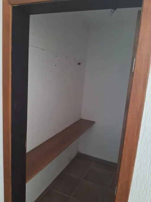 Foto 7 de Loja para alugar, 120m2 em Jardim das Cerejeiras, Aruja - SP