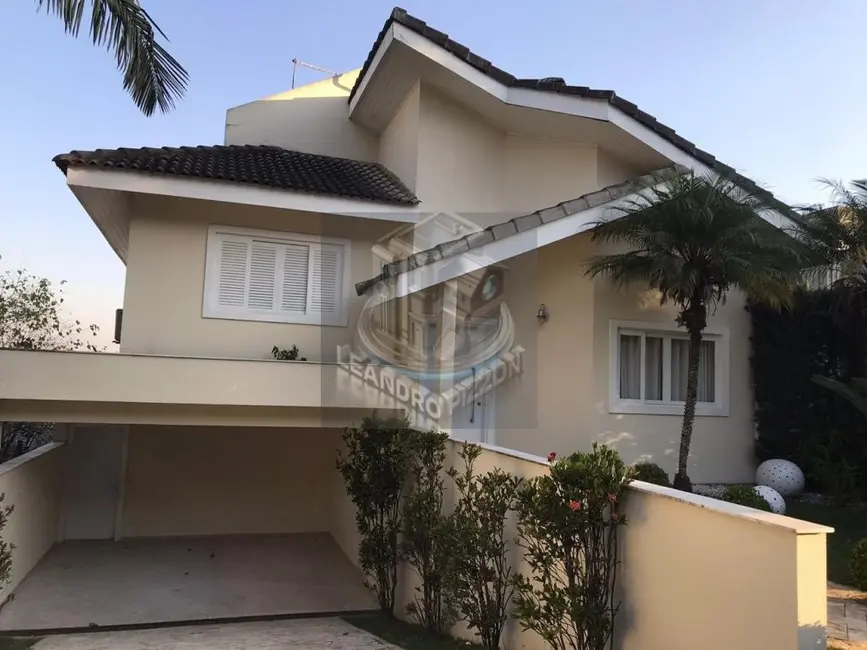 Foto 1 de Apartamento com 3 quartos para alugar, 255m2 em Aruja - SP