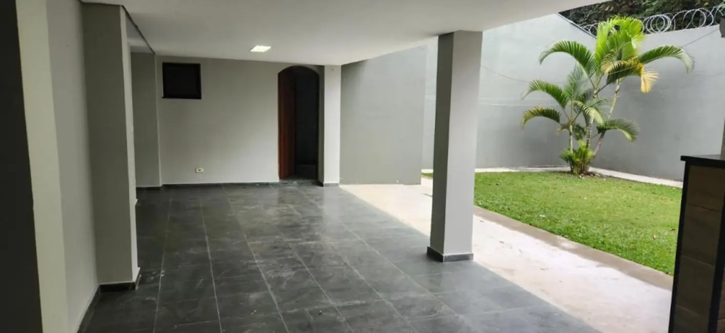 Foto 8 de Casa de Condomínio com 4 quartos à venda, 340m2 em Arujá Country Club, Itaquaquecetuba - SP
