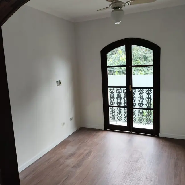 Foto 9 de Casa de Condomínio com 4 quartos à venda, 340m2 em Arujá Country Club, Itaquaquecetuba - SP